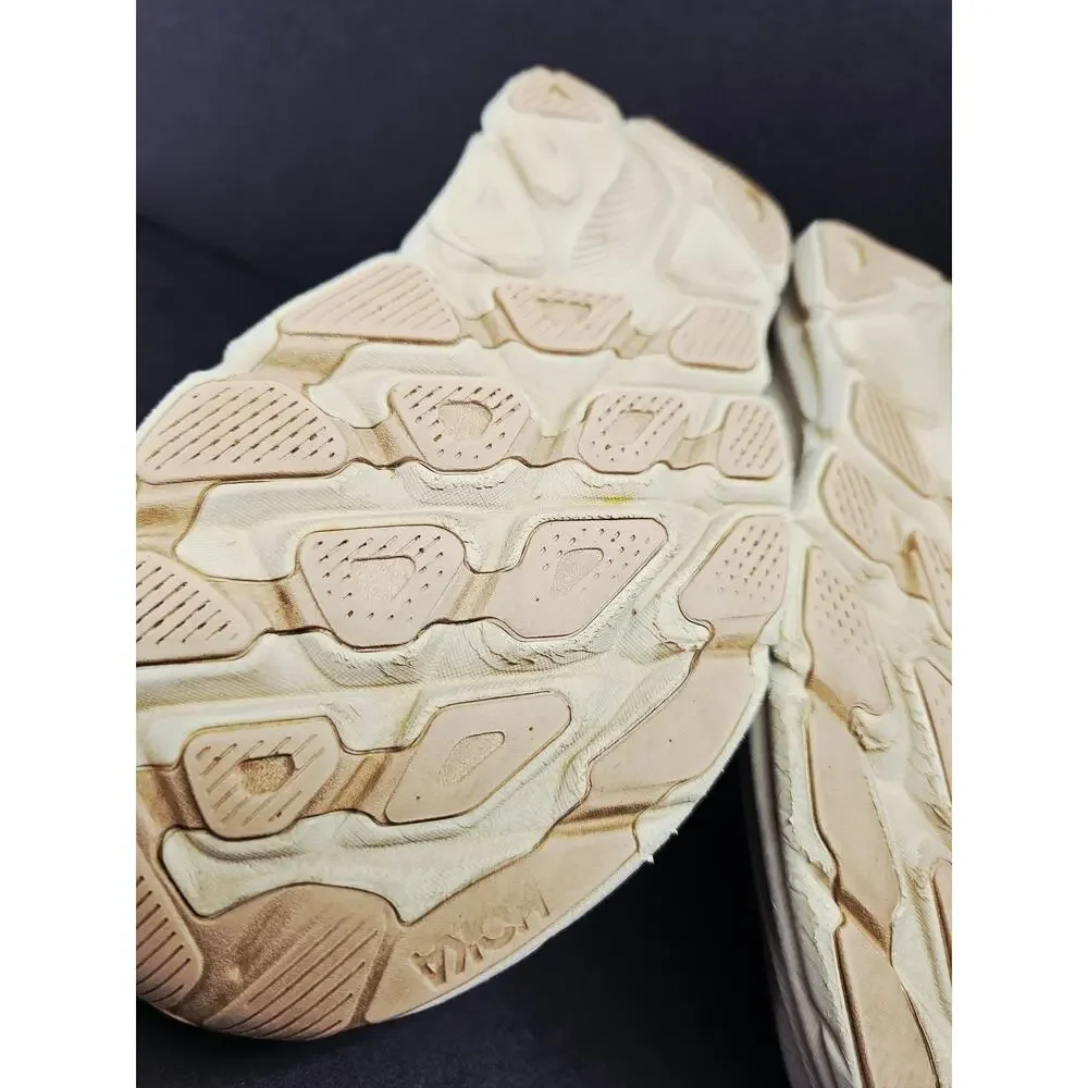 Hoka Women 8 Comfy footwear